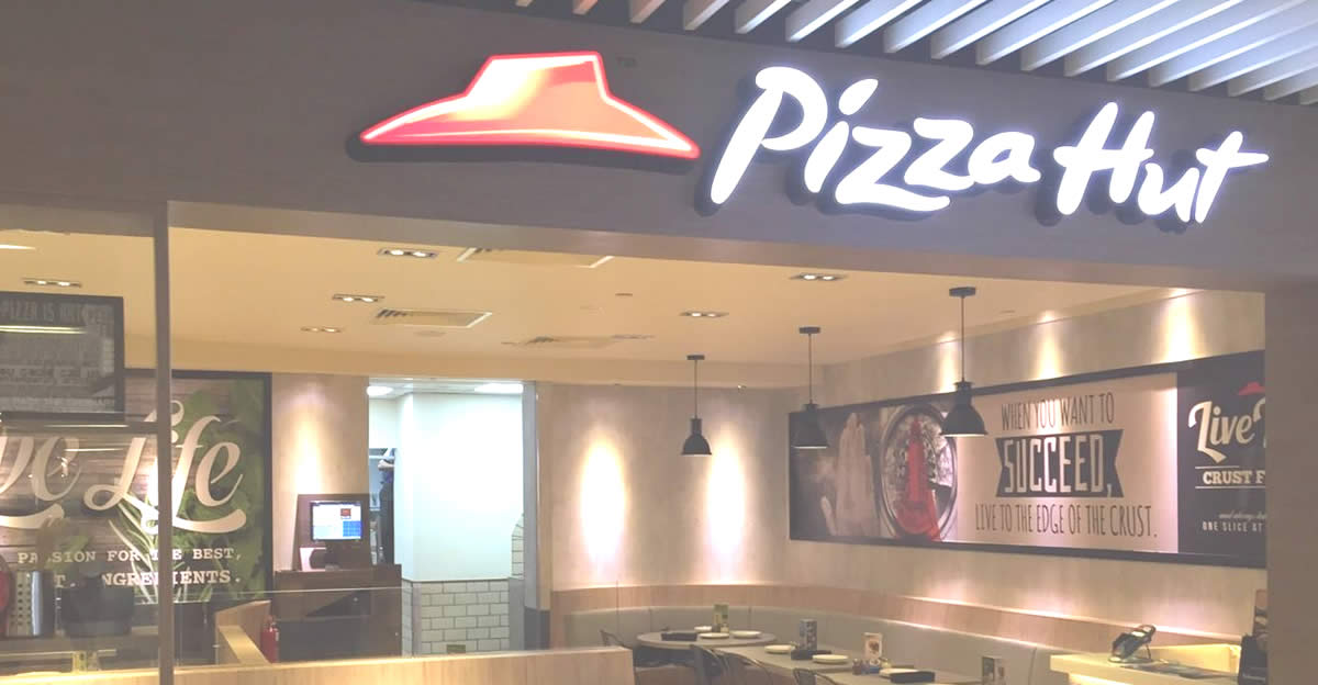 Featured image for Pizza Hut Sri Lanka offering up to Rs. 1500 off pizzas till 19 Nov 2023